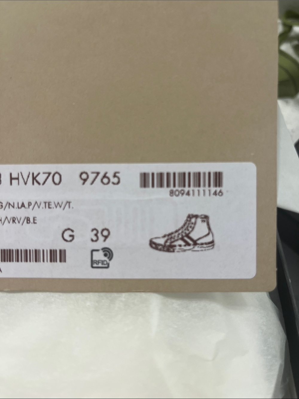 Gucci Beige GG Supreme High-Top Sneakers with Green Trim - Picture 9 of 9